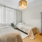 Cozy 2br Oldtown Rooftop Views * טאלין