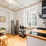 Cozy 2br Oldtown Rooftop Views Daire Tallinn