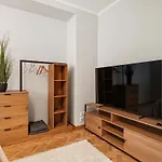 Διαμέρισμα Cozy 2br Oldtown Rooftop Views *