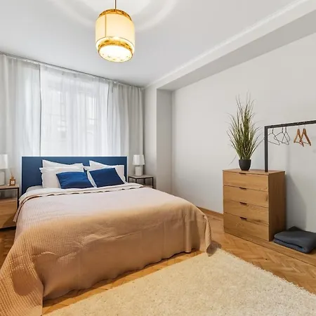 Cozy 2br Oldtown Rooftop Views Daire Tallinn