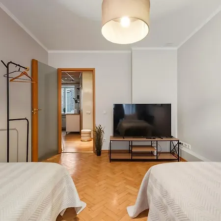 Cozy 2br Oldtown Rooftop Views Daire *