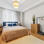 Cozy 2br Oldtown Rooftop Views Апартаменты Таллин