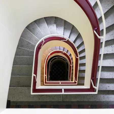 Cozy 2br Oldtown Rooftop Views